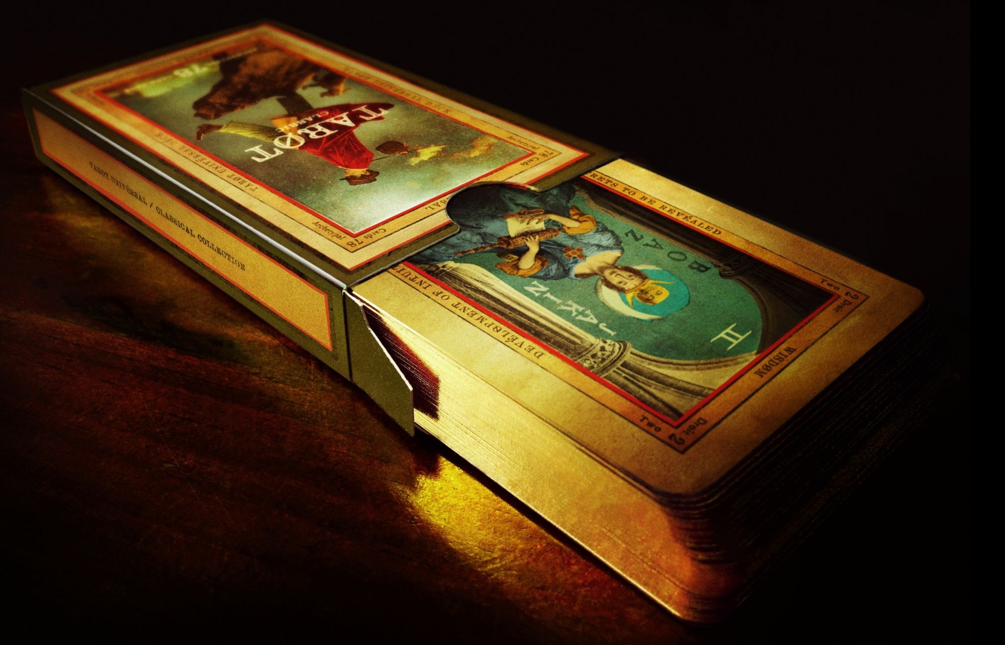 TAROT Classic tarot deck designed by Juliette Føgra